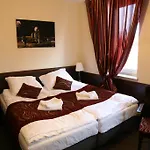 Kosmonauty Wroclaw-airport Hotel