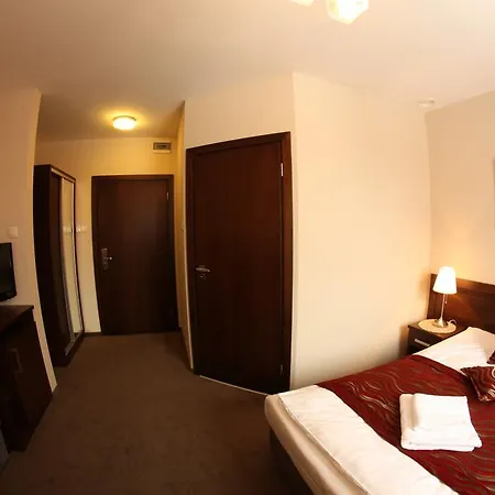 Kosmonauty Wroclaw-airport 3*