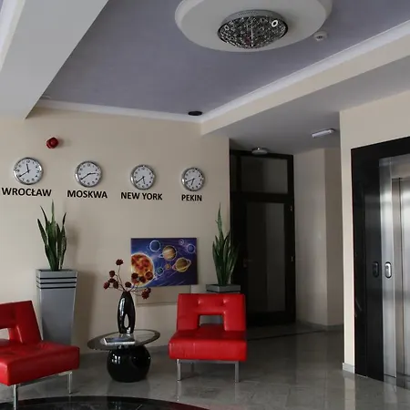 Kosmonauty Wroclaw-airport