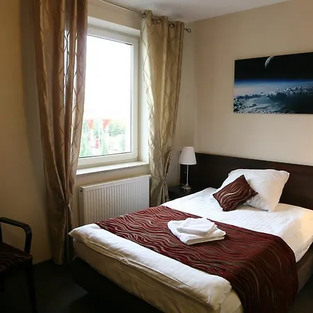 Kosmonauty Wrocław-airport Hotel