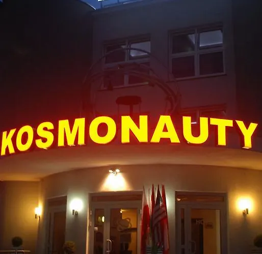 호텔 Kosmonauty Wroclaw-airport 3*
