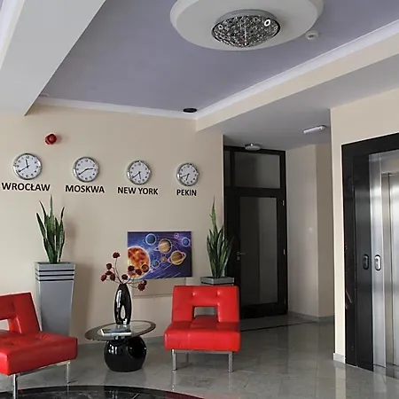 Kosmonauty Wroclaw-airport Hotel