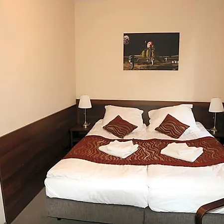 Kosmonauty Wroclaw-airport Hotel