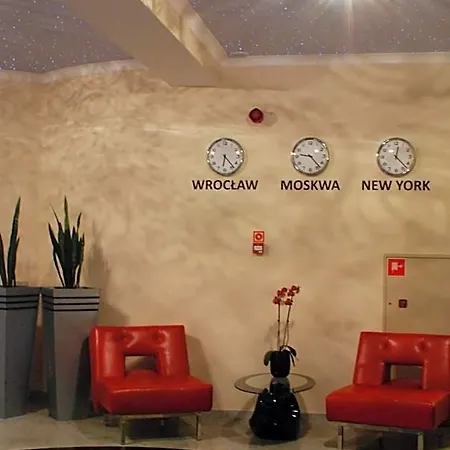 Hotel Kosmonauty Wroclaw-airport