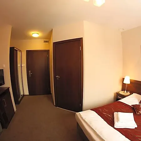 Hotel Kosmonauty Wroclaw-airport