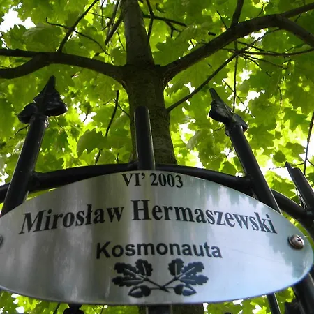 Hotel Kosmonauty Wroclaw-airport 3*
