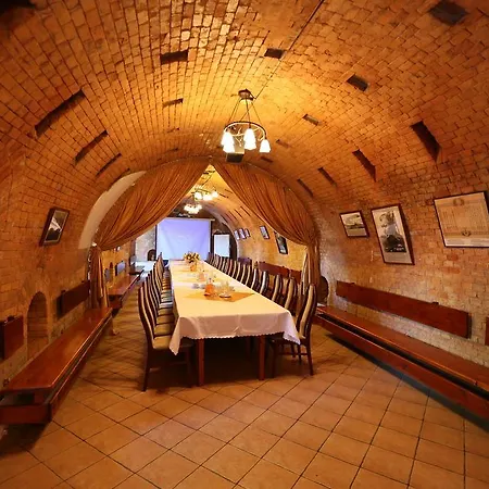 Kosmonauty Wroclaw-airport Hotel