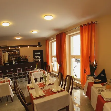 Hotel Kosmonauty Wroclaw-airport 3*