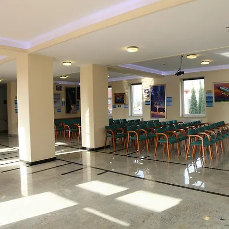 Kosmonauty Wroclaw-airport 3* Breslau