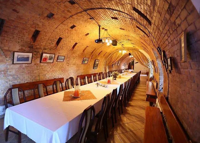 Kosmonauty Wroclaw-airport Hotel 3*